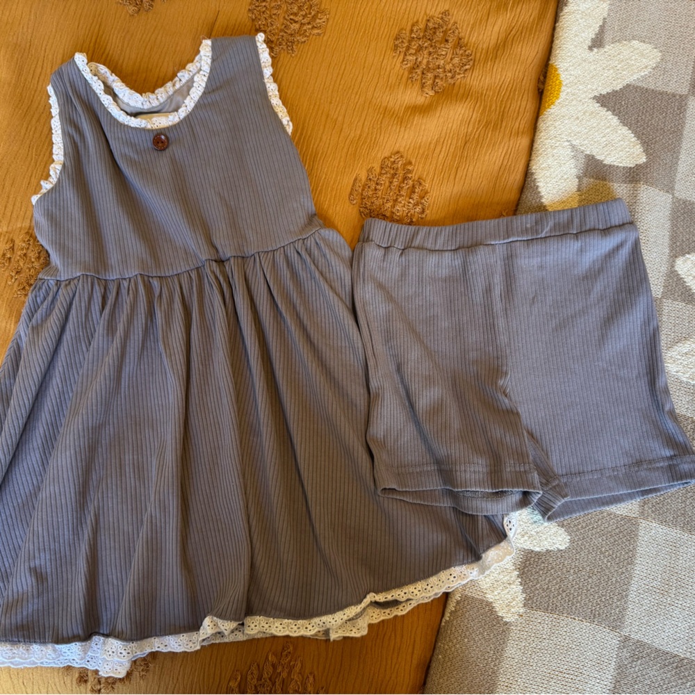 Makena Lane girls Gray Matching Set with Lace Trim size 8